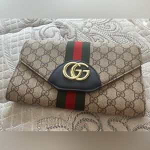 Gucci purse